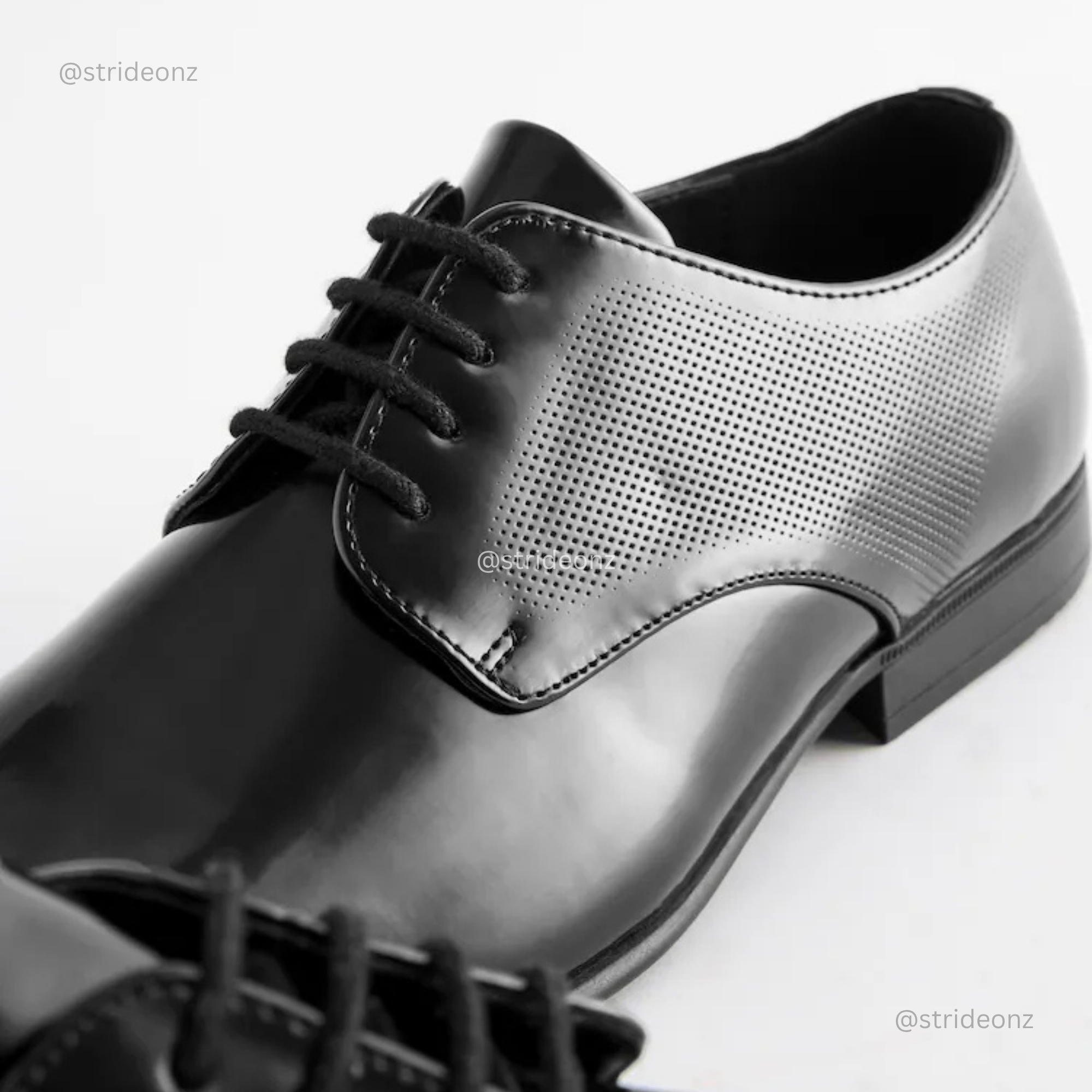 Black Hi-shine Derby Lace - Image 3