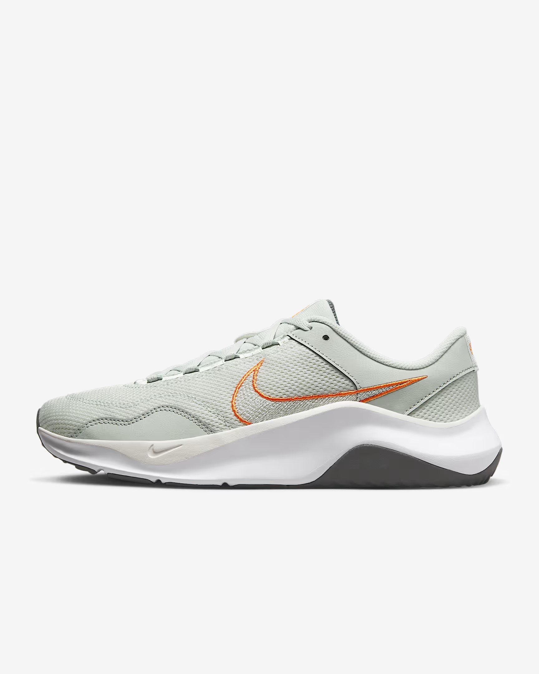 Nike Legend Essential 3 Next Nature